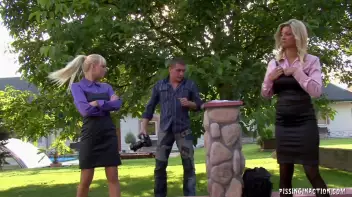 Photographer's Wet Dream Screencap 5 on sinx.preview.netperv.com