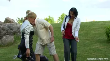 Chicks Dig a Man With Ball Skills Screencap 5 on sinx.preview.netperv.com