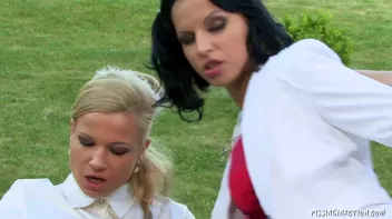 Chicks Dig a Man With Ball Skills Screencap 33 on sinx.preview.netperv.com