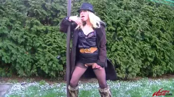 Fine As Fuck In Fur Screencap 26 on sinx.preview.netperv.com