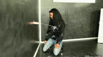 The Slimy Seance Screencap 10 on sinx.preview.netperv.com