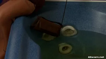 Lady Love In The Tub Screencap 20 on sinx.preview.netperv.com