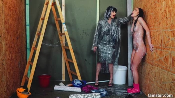 Making Sure She Gets A full Dose Of The Slime Wave! Screencap 77 on sinx.preview.netperv.com