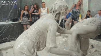 Messy Wrestling: Blonde Bombshells Rock The Ring And Get Their Mud On! Screencap 22 on sinx.preview.netperv.com