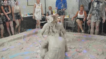 Messy Wrestling: Blonde Bombshells Rock The Ring And Get Their Mud On! Screencap 41 on sinx.preview.netperv.com