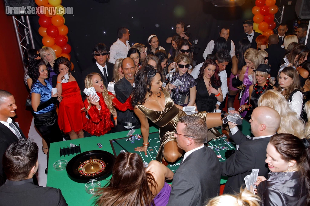 Gash Gamblers Part 1 - Main Edit on sinx.preview.netperv.com