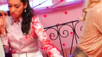 Double Babe Time Screencap 19 on sinx.preview.netperv.com