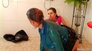 Corn Oil Dribbling Over Their Bodies Screencap 62 on sinx.preview.netperv.com