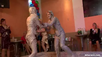 Mud Wrestling Freaks Screencap 45 on sinx.preview.netperv.com