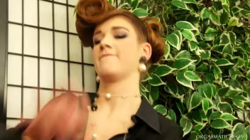 Freaky Future Chicks Take On The Double Buzz Screencap 16 on sinx.preview.netperv.com