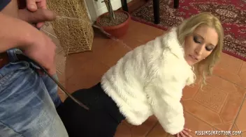 Pissing In The Name Of Art Screencap 16 on sinx.preview.netperv.com