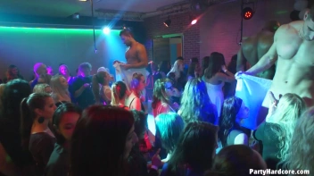 Party Hardcore Gone Crazy Vol. 37 Part 9 - Cam 2 Screencap 14 on sinx.preview.netperv.com