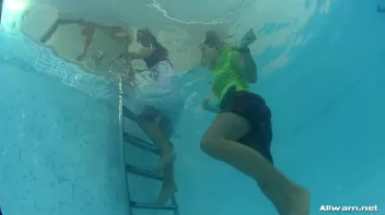 Sexy Pool Bunnies Wet And Messy Fun Screencap 93 on sinx.preview.netperv.com