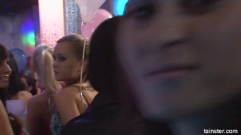 Welcome To The Mad House Part 1  - Main Edit Screencap 15 on sinx.preview.netperv.com