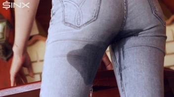 Sexy Blonde's Solo Pissing Pleasure Screencap 20 on sinx.preview.netperv.com