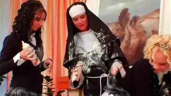 CATHOLIC SCHOOL BABES RULE! Screencap 67 on sinx.preview.netperv.com