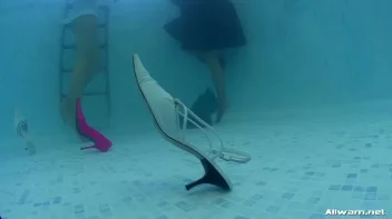 Glamor Chicks Take a Step Over The Edge Screencap 38 on sinx.preview.netperv.com