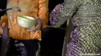 When Chicks Take Over The Paint Job... Screencap 46 on sinx.preview.netperv.com