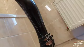 Milk Bath Screencap 6 on sinx.preview.netperv.com