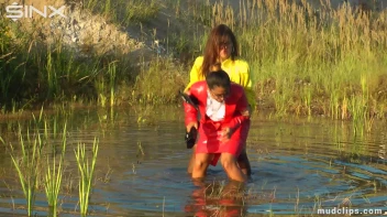 Mud Wrestling Cuties Water War Screencap 23 on sinx.preview.netperv.com