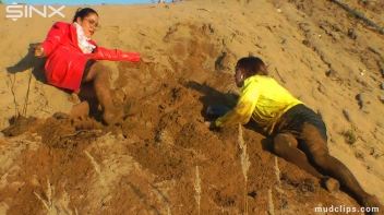 Mud Wrestling Cuties Water War Screencap 36 on sinx.preview.netperv.com