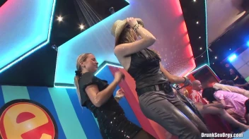 Bikini Beach Balls Part 3 - Cam 4 Screencap 37 on sinx.preview.netperv.com