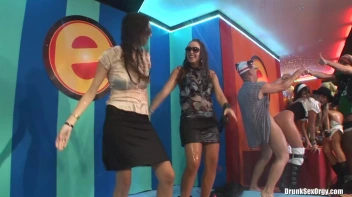 Bikini Beach Balls Part 3 - Cam 4 Screencap 6 on sinx.preview.netperv.com