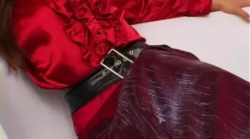 Pouring Milk All Over Each Other Screencap 25 on sinx.preview.netperv.com