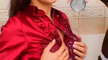 Pouring Milk All Over Each Other Screencap 50 on sinx.preview.netperv.com