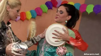 When Birthdays Turn Messy Screencap 25 on sinx.preview.netperv.com