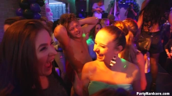 Party Hardcore Gone Crazy Vol. 38 Part 1 - Cam 1 Screencap 67 on sinx.preview.netperv.com