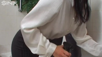 Girls Spray Oil Other Each Other's Clothes Screencap 12 on sinx.preview.netperv.com