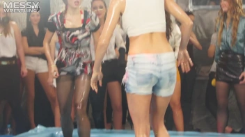 Messy Wrestling: Oiled Up Babes Go Tit For Tat In The Pit! Screencap 20 on sinx.preview.netperv.com