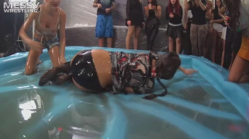Messy Wrestling: Oiled Up Babes Go Tit For Tat In The Pit! Screencap 44 on sinx.preview.netperv.com