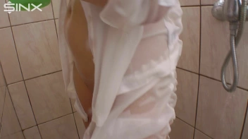 Gorgeous Big Tits Brunette Shower Fun Screencap 47 on sinx.preview.netperv.com