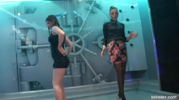 From bad girls to wet girls Screencap 40 on sinx.preview.netperv.com