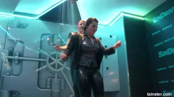 From bad girls to wet girls Screencap 62 on sinx.preview.netperv.com