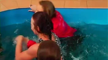 Splish Splash Eurobaabe Fun Screencap 84 on sinx.preview.netperv.com