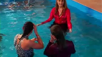 Splish Splash Eurobaabe Fun Screencap 33 on sinx.preview.netperv.com