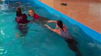 Splish Splash Eurobaabe Fun Screencap 59 on sinx.preview.netperv.com