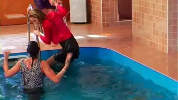 Splish Splash Eurobaabe Fun Screencap 63 on sinx.preview.netperv.com