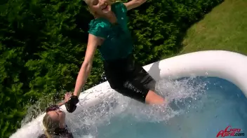 Leony vs. Kate: Wetlook Catfight! Screencap 12 on sinx.preview.netperv.com