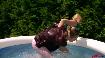 Leony vs. Kate: Wetlook Catfight! Screencap 81 on sinx.preview.netperv.com