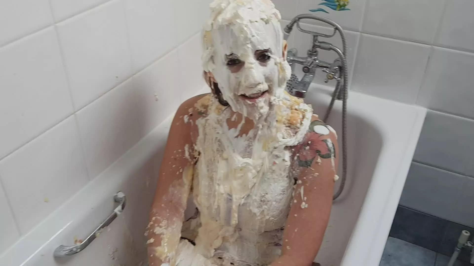 Lexi's Mega Gunging on sinx.preview.netperv.com