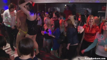 Party Hardcore Vol. 71 Part 1 - Cam 4 Screencap 33 on sinx.preview.netperv.com