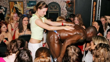 Latest deal - Party Hardcore Vol. 25 Part 3