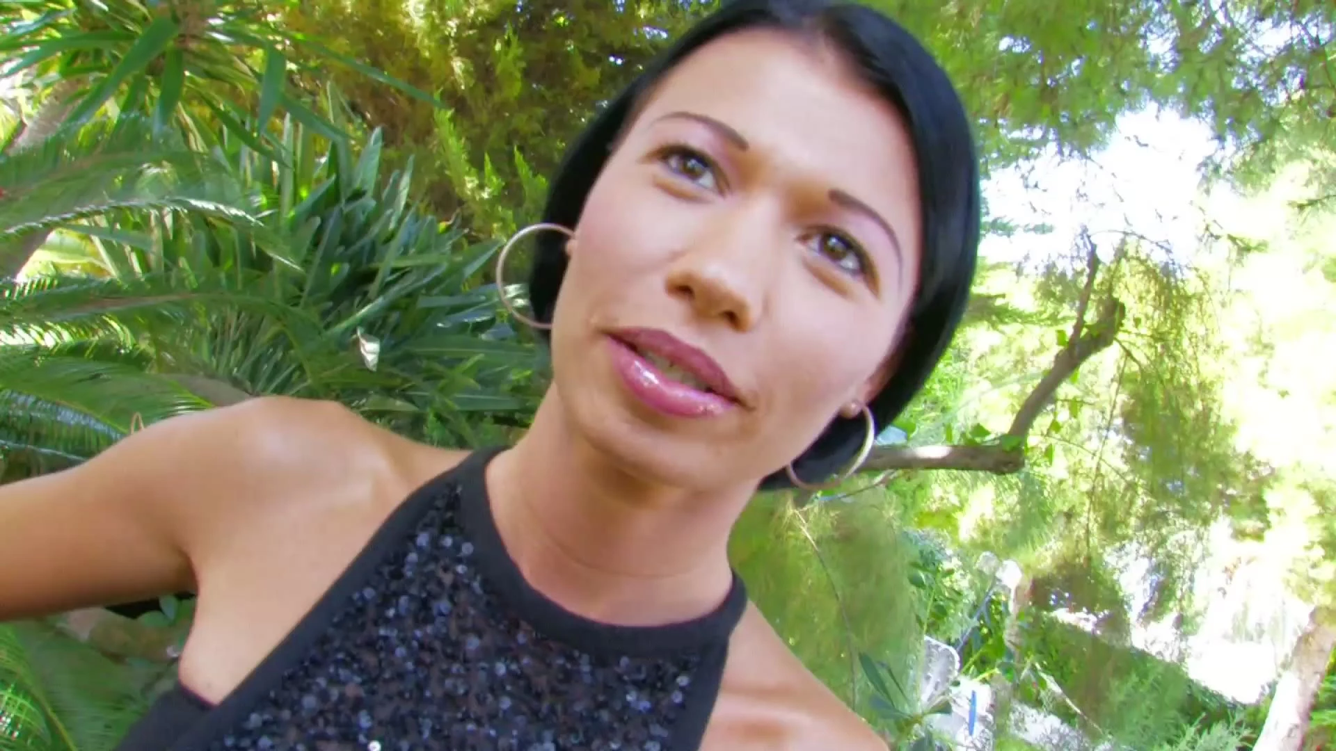 Petite French Mademoiselle Justine Fucks Outside on sinx.preview.netperv.com