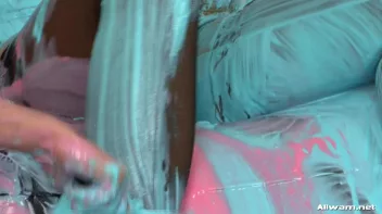 Eurobabe Painting 101 Screencap 78 on sinx.preview.netperv.com