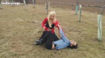 Sleep With Her Boyfriend And Get Your Shit Ripped Up! Screencap 24 on sinx.preview.netperv.com