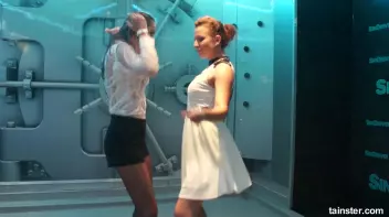 Amateur girls getting wild and wet Screencap 1 on sinx.preview.netperv.com